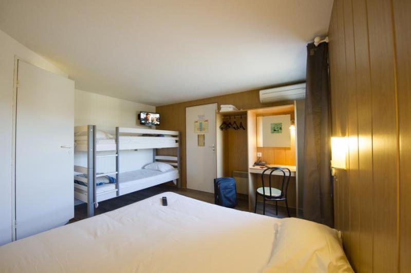 Brit Hotel Essentiel Pau Lescar Εξωτερικό φωτογραφία
