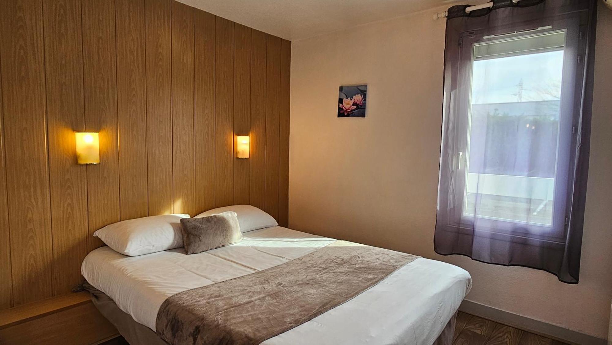 Brit Hotel Essentiel Pau Lescar Εξωτερικό φωτογραφία