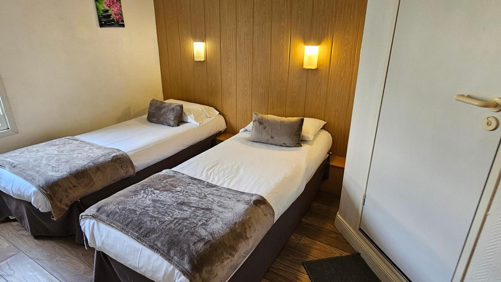 Brit Hotel Essentiel Pau Lescar Εξωτερικό φωτογραφία