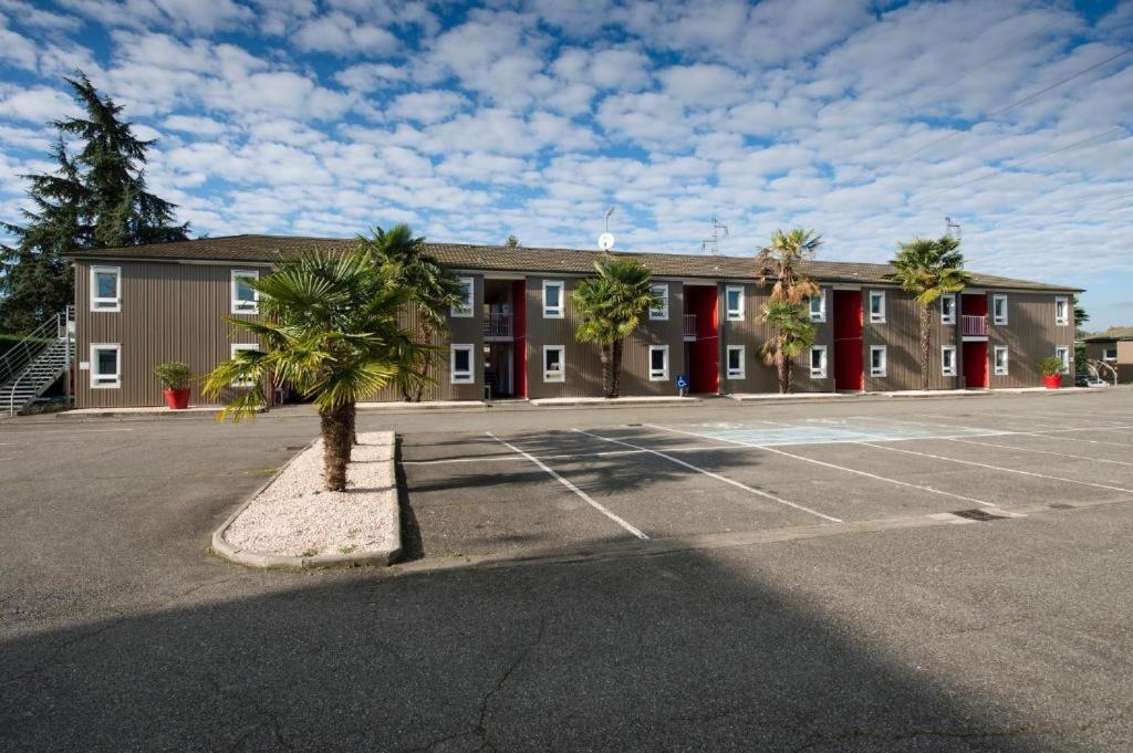 Brit Hotel Essentiel Pau Lescar Εξωτερικό φωτογραφία