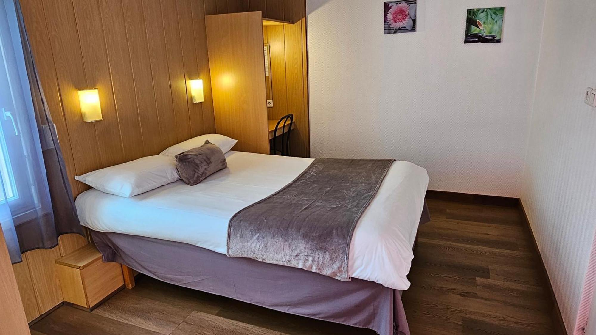 Brit Hotel Essentiel Pau Lescar Εξωτερικό φωτογραφία