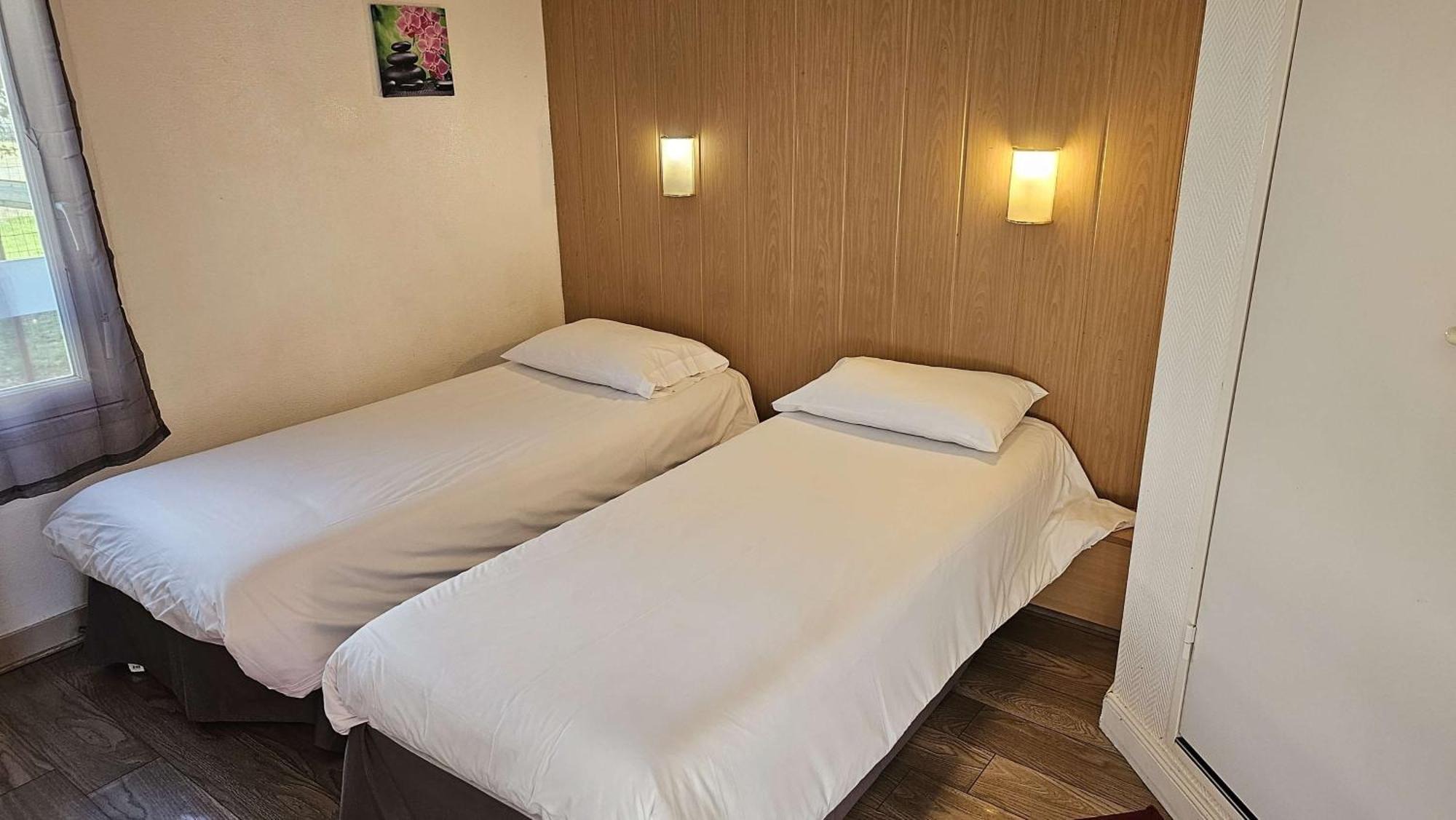 Brit Hotel Essentiel Pau Lescar Εξωτερικό φωτογραφία